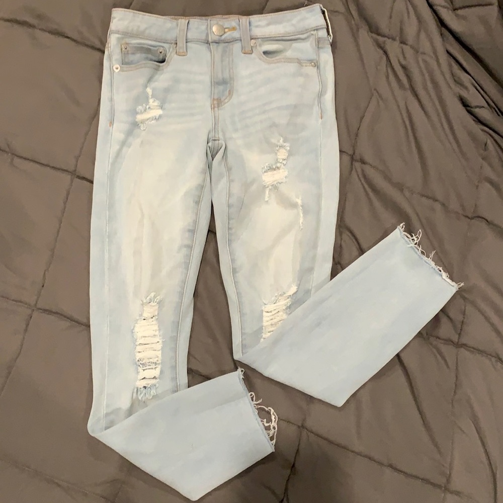 Ripped Aero Skinney Jeans